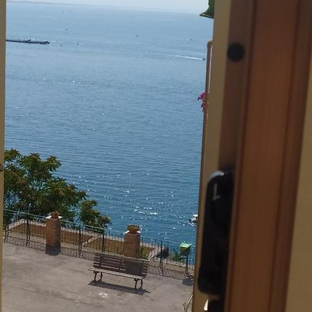 La Finestra Sul Mare Appartement Vietri Buitenkant foto