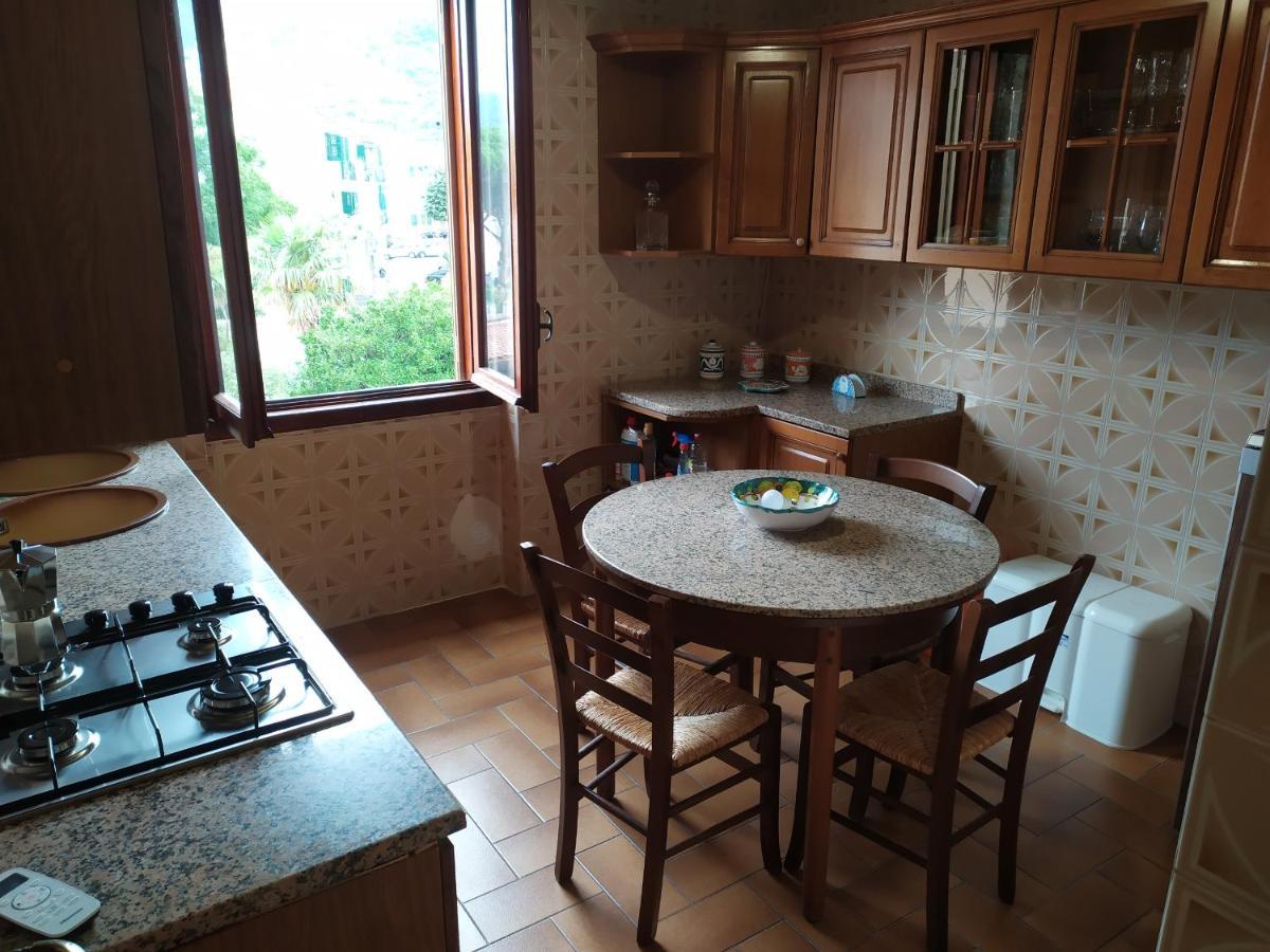 La Finestra Sul Mare Appartement Vietri Buitenkant foto