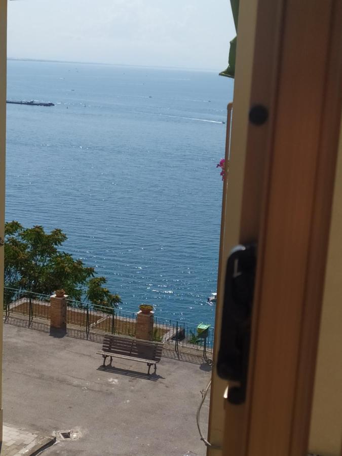 La Finestra Sul Mare Appartement Vietri Buitenkant foto